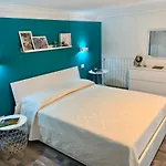 Prázdninový dům Orto Siculo House-1 *